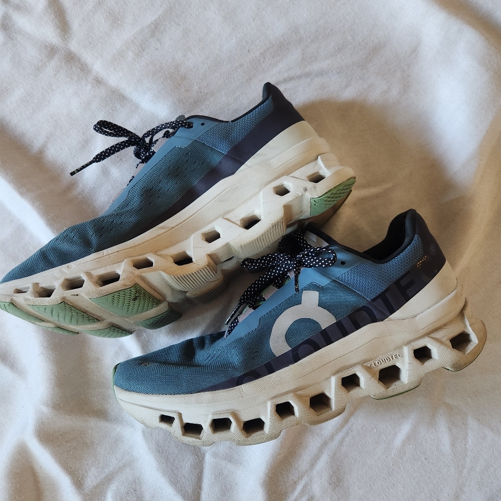 On Running Cloudmonster Women’s 10 Dust Vapor Blue Green Running Shoes